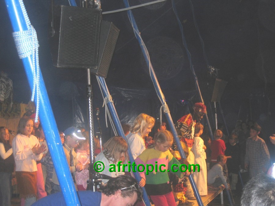 ../Images/afw2006b 307.jpg